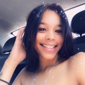 Meet your Posher, Jonessa